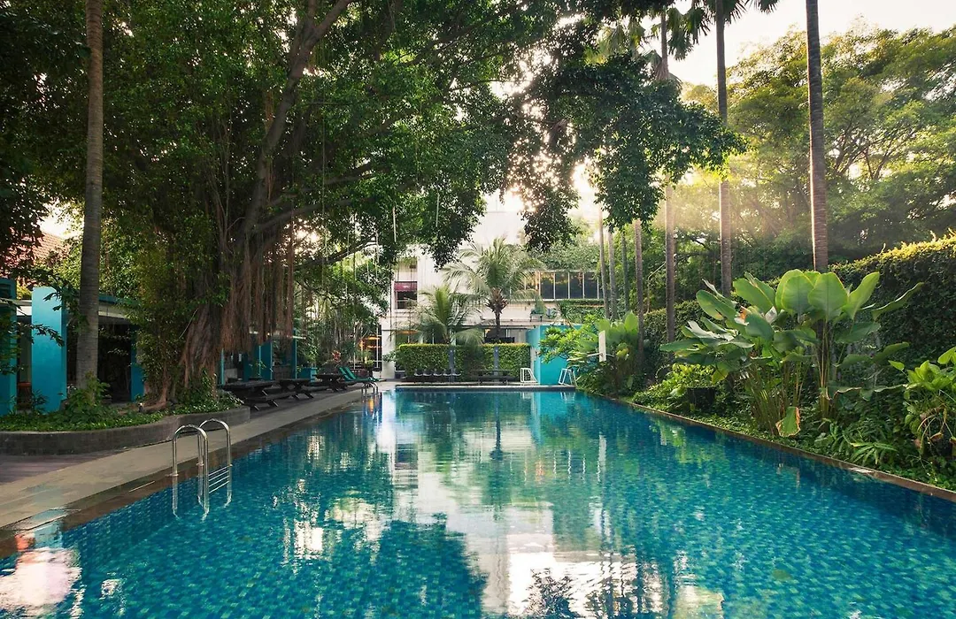 Mercure Surabaya Grand Mirama-1